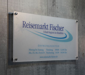 Werbeschild Reisebro - Acryl satiniert